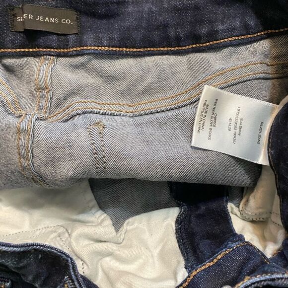 Silver Jeans Co. Suki Skinny Jeans, size 31/29 - Picture 4 of 4